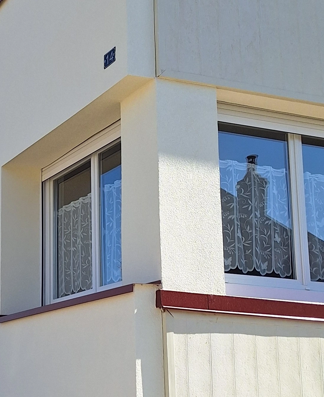 Poteau isolé et remis en forme carrée après isolation extérieure à Golbey