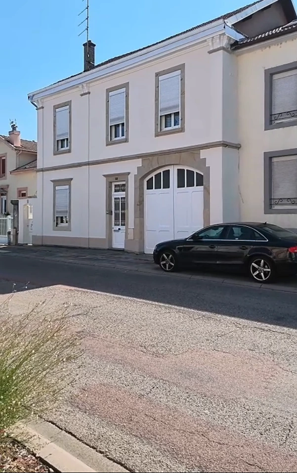 Rénovation complète d'une façade ancienne à Thaon-les-Vosges